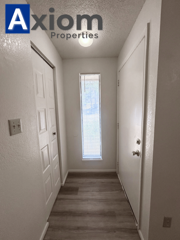 2119 Marigold St - Photo 2 of 14