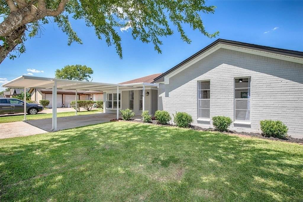 7306 Nightingale Cir - Photo 2 of 5