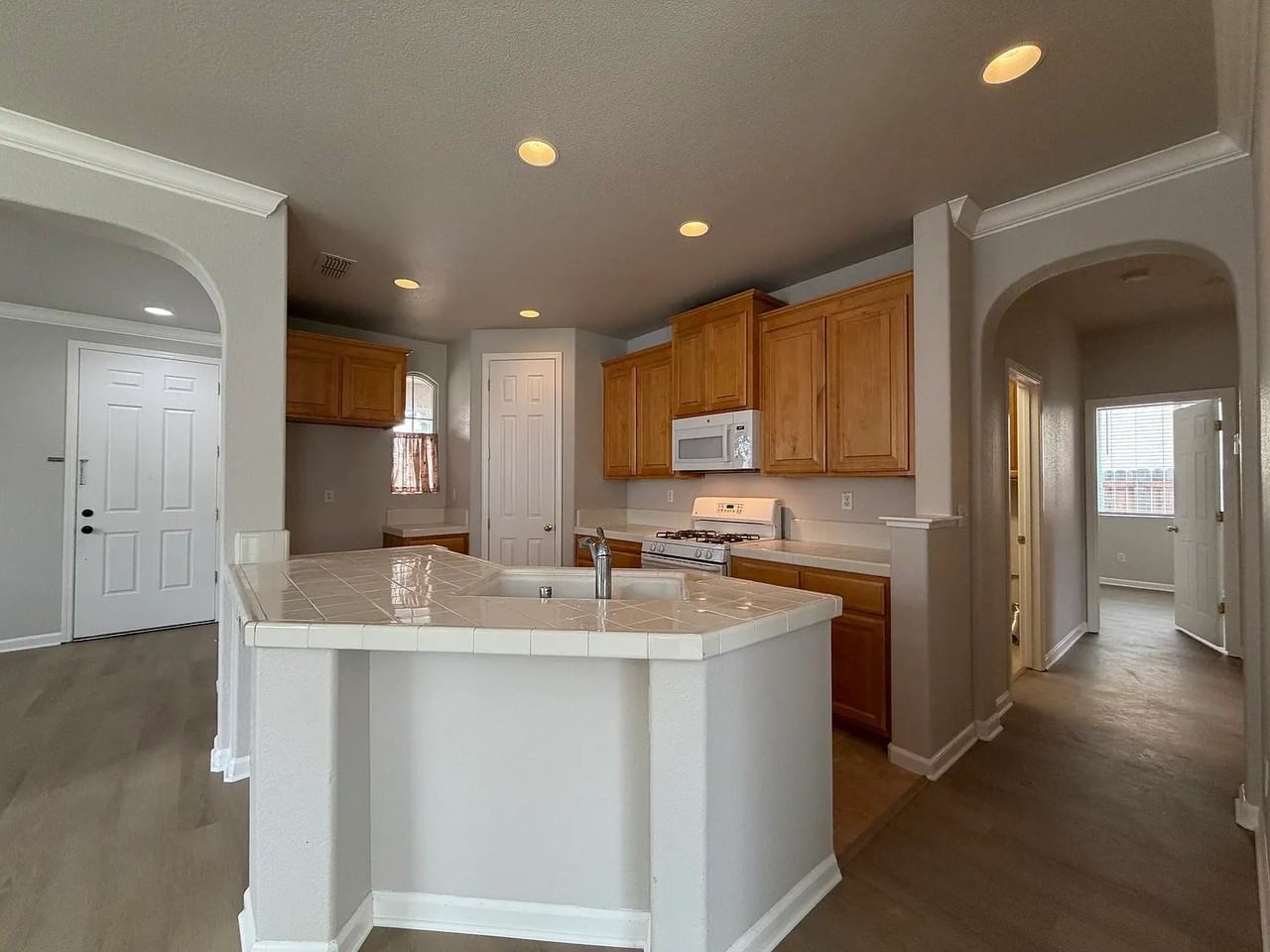 10141 Van Brocklin Way - Photo 6 of 20