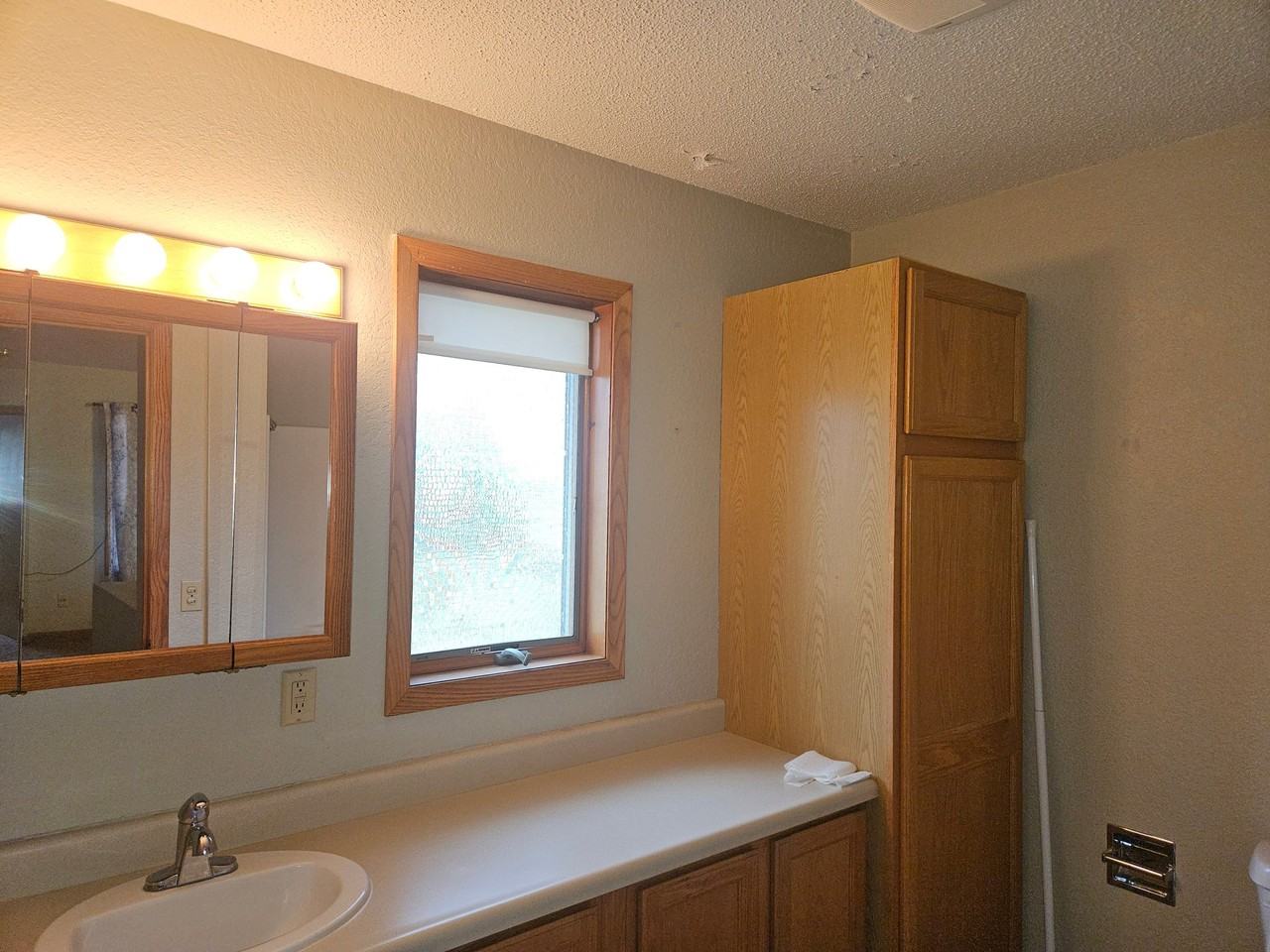 2nd Ave Sw #538 - Photo 5 of 10