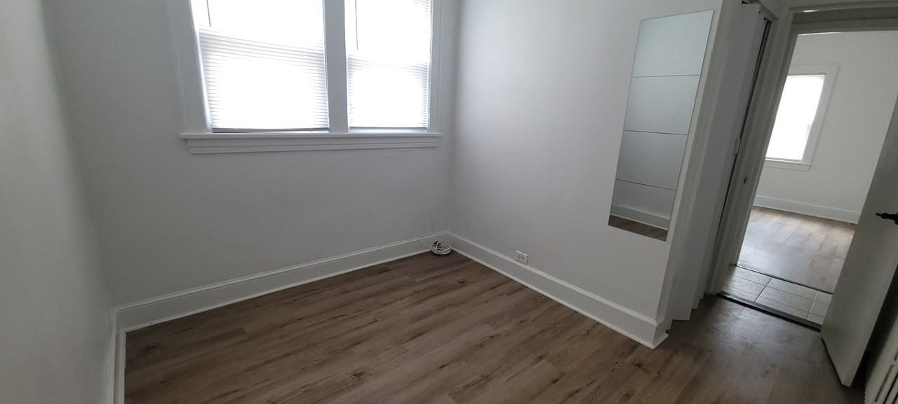 14 E Devonia Ave #1 - Photo 5 of 18