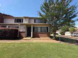featured image of 211 Lakebend Cir