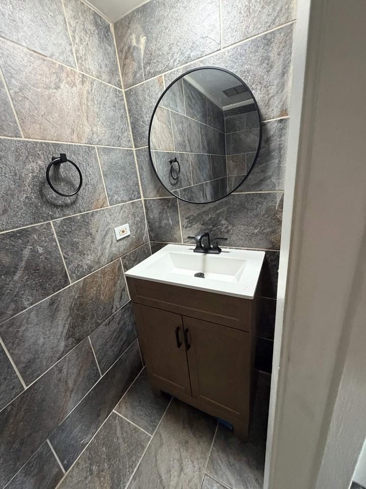 211 Lakebend Cir - Photo 5 of 10