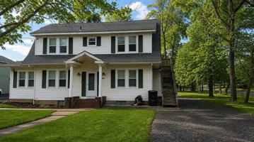 featured image of 579 13th St #1stFL