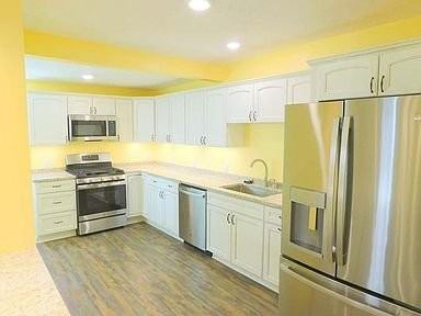 671 Shady Dr E #1 - Photo 2 of 16