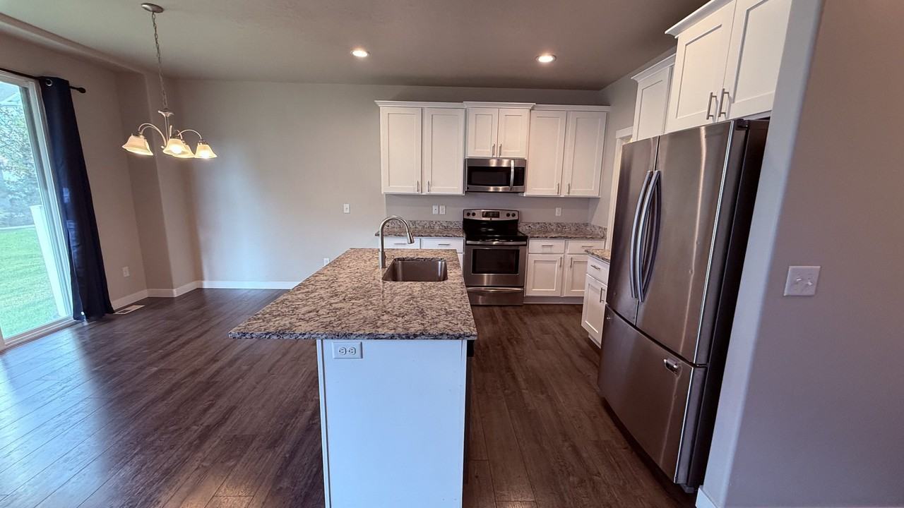 238 E Cordoba Dr - Photo 3 of 20