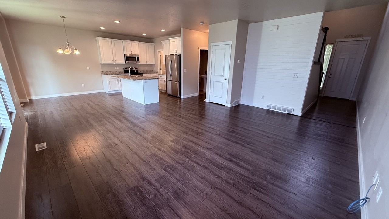 238 E Cordoba Dr - Photo 7 of 20