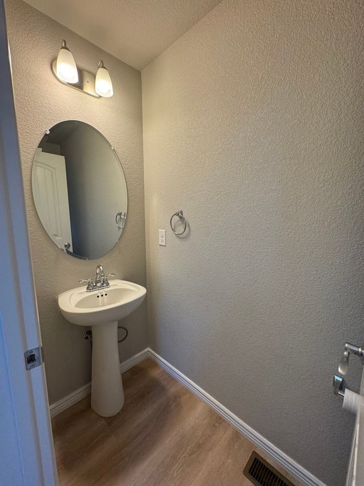 6802 Galpin Dr - Photo 2 of 20