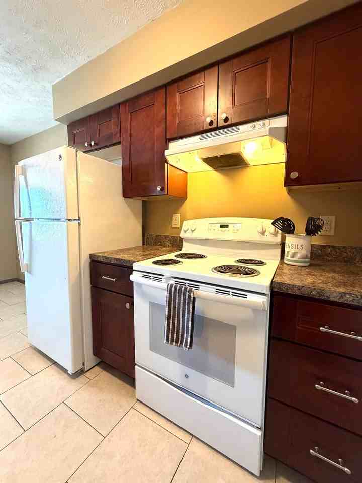 1800 Knox St #31 - Photo 2 of 8