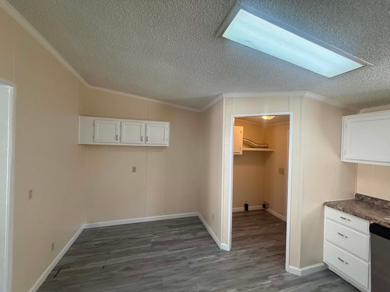 1236 N Oaklane Rd #200 - Photo 2 of 10