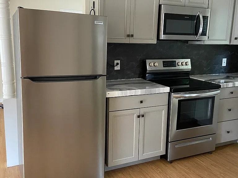 340 Redheart Dr - Photo 6 of 6