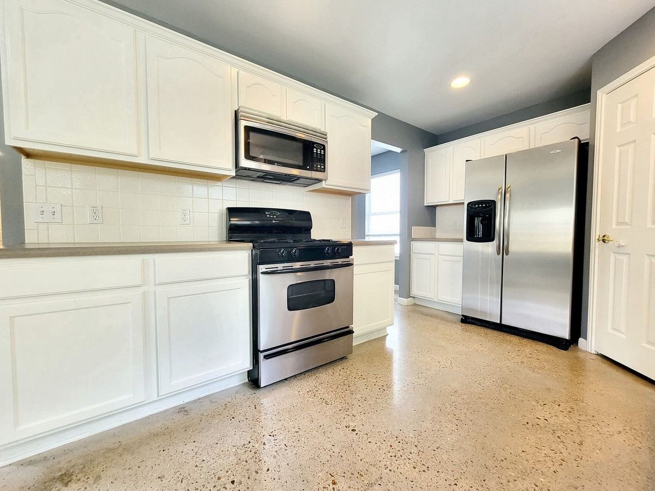 5608 Steven Creek Way - Photo 6 of 28
