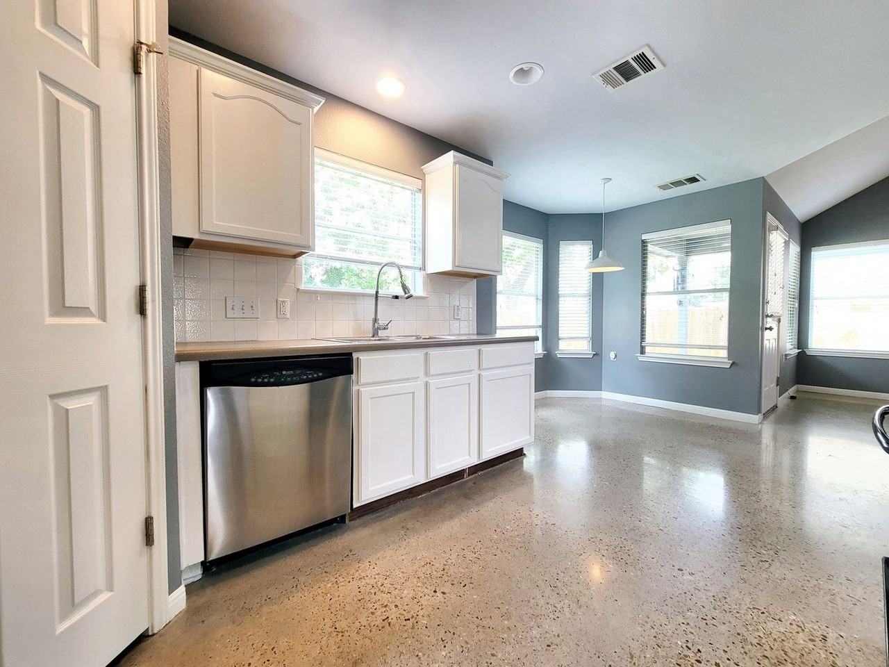 5608 Steven Creek Way - Photo 7 of 28