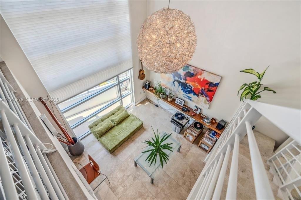 7700 Collins Ave #3