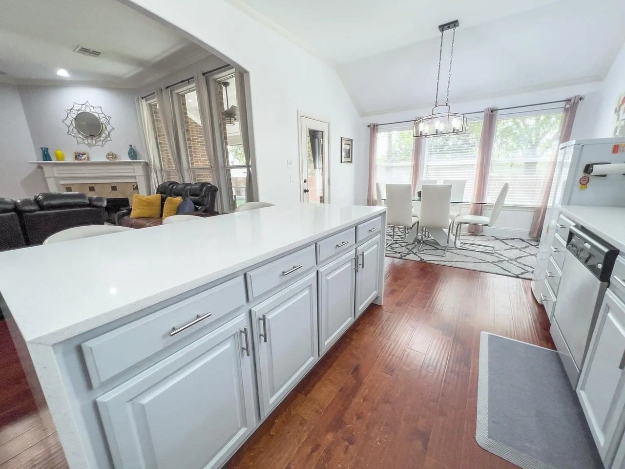 5915 Ivy Glen Dr - Photo 7 of 19
