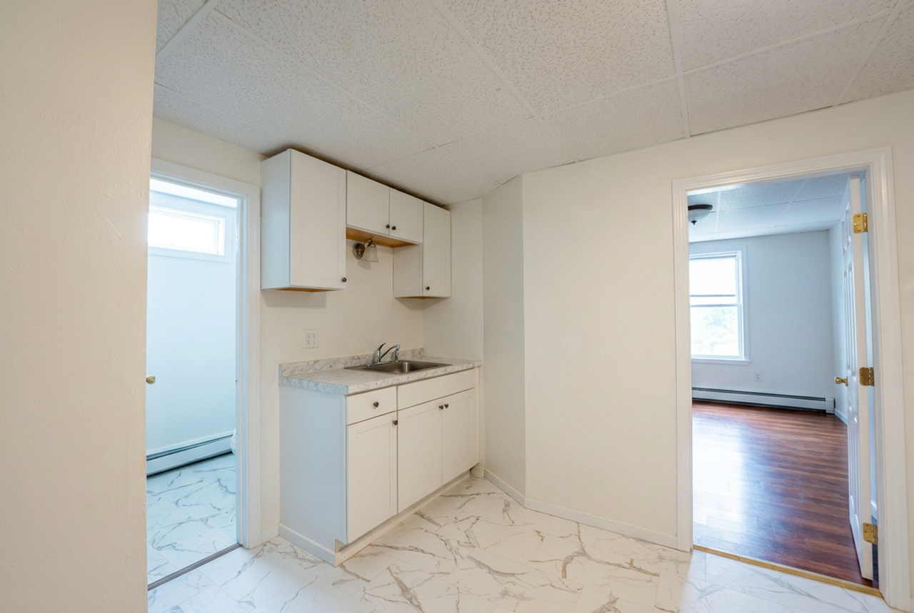 55 Myrtle St #2 - Photo 7 of 13