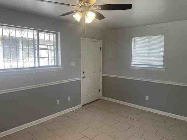 3120 N Robertson St - Photo 2 of 6