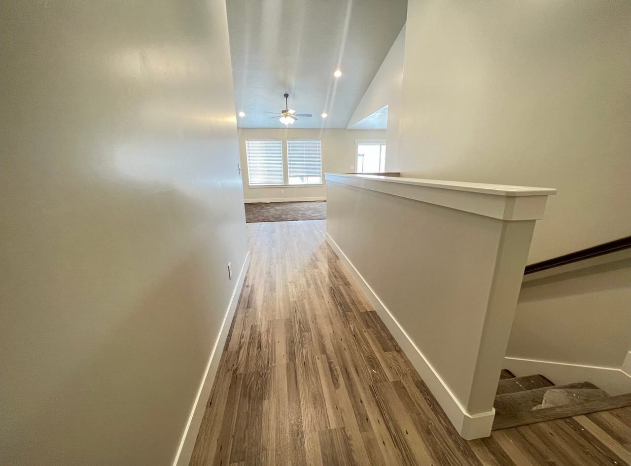 4725 N Gunsight Peak Dr - Photo 2 of 17