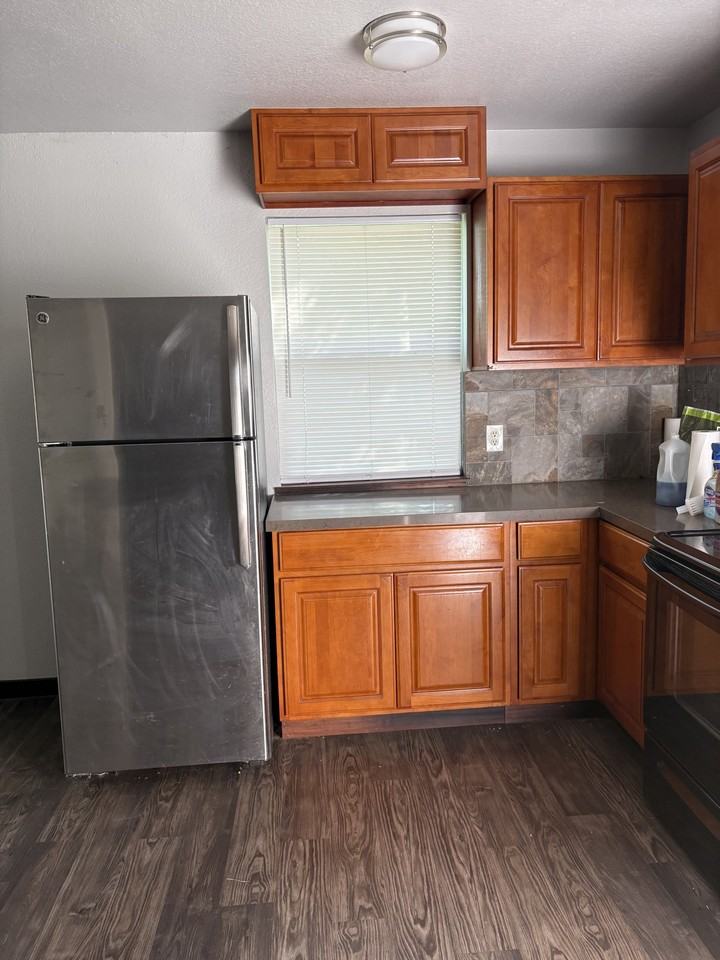 260 E County Road - Photo 3 of 8