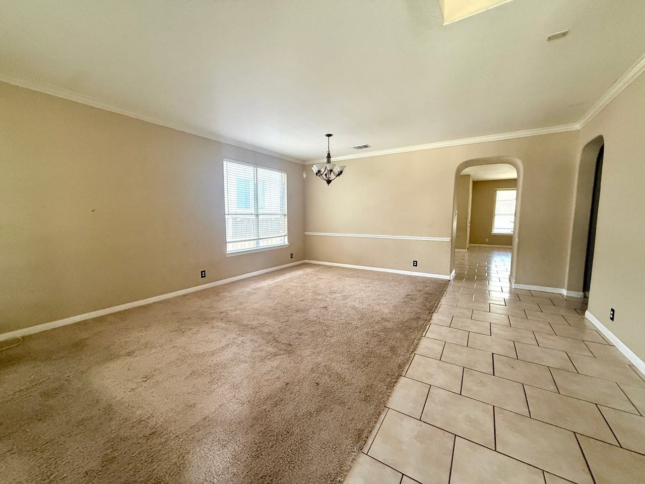 4115 Dunn Oak Dr - Photo 2 of 15