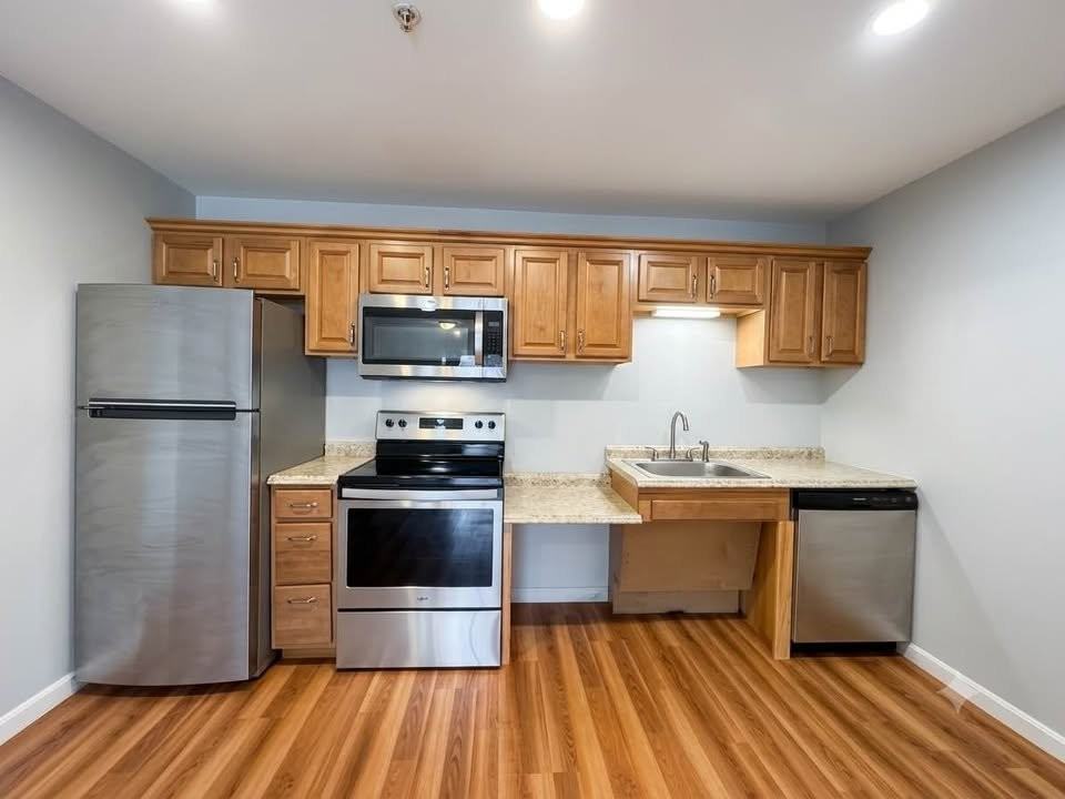 26 Patriots Ln - Photo 3 of 14