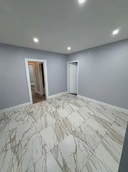 408 Leslie St #8 - Photo 4 of 9