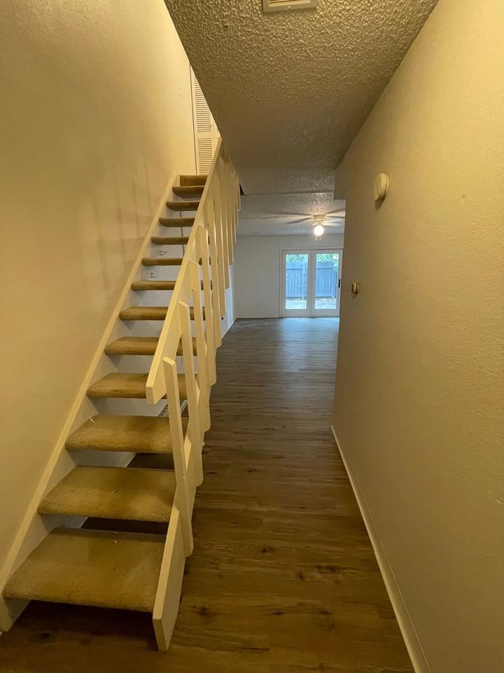 850 Sir Galahad Dr #B - Photo 2 of 14