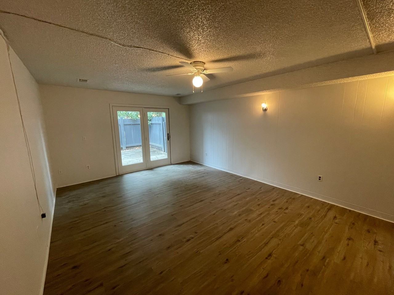 850 Sir Galahad Dr #B - Photo 3 of 14
