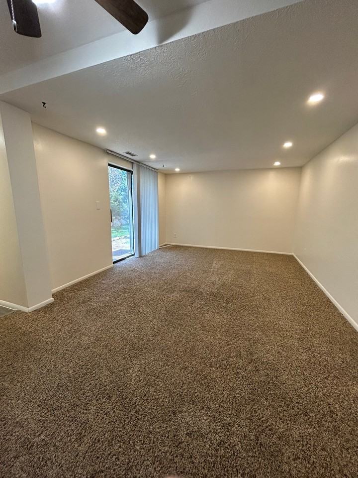 722A Eastside Dr #722A - Photo 2 of 7