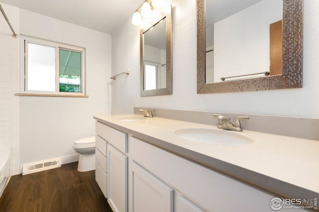1241 S Bryan Ave - Photo 2 of 17