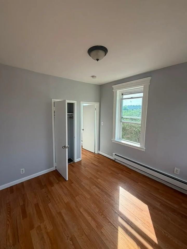 300 Watchung Ave #8 - Photo 3 of 8