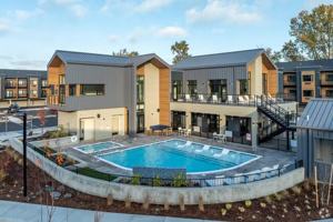 featured image of 700 Sw Chickadee St #B2