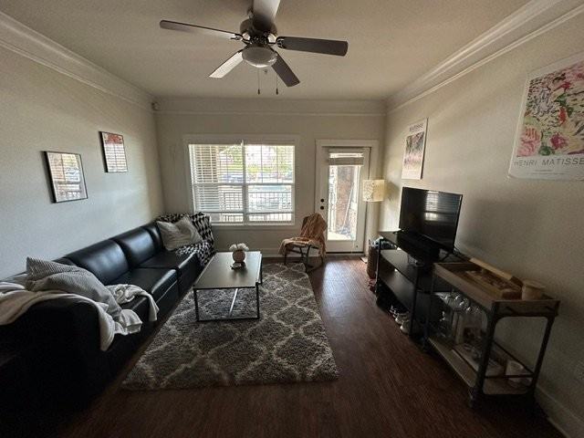 700 Sw Chickadee St #B2 - Photo 2 of 6