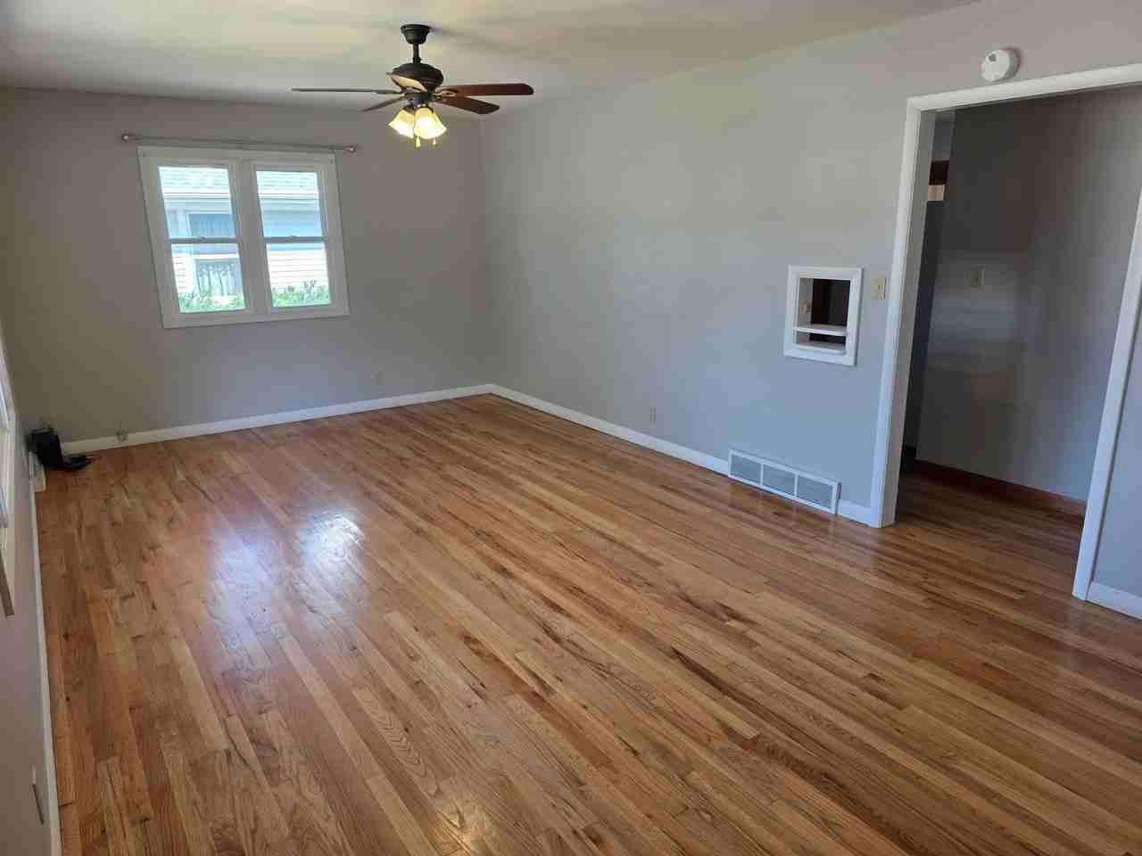 1005 W Park Ave - Photo 2 of 7