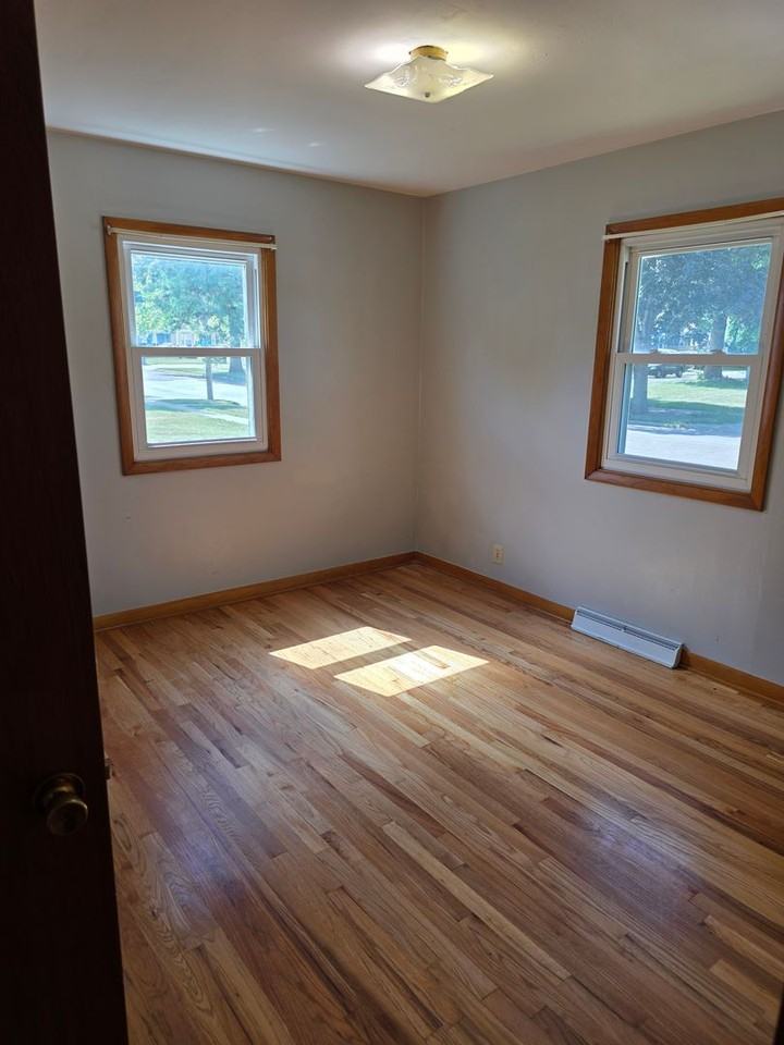1005 W Park Ave - Photo 6 of 7