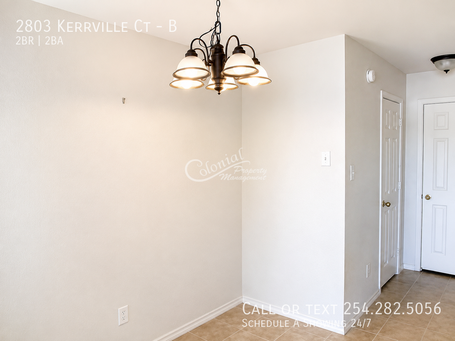 2803 Kerrville Ct #B - Photo 3 of 8