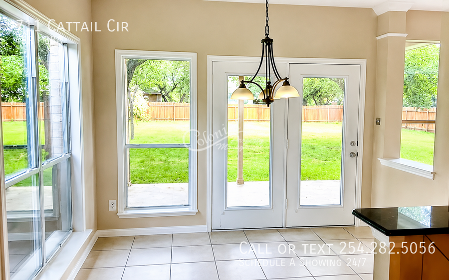 711 Cattail Cir - Photo 6 of 19