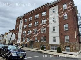 Burnett & William St #F - Photo 1 of 1