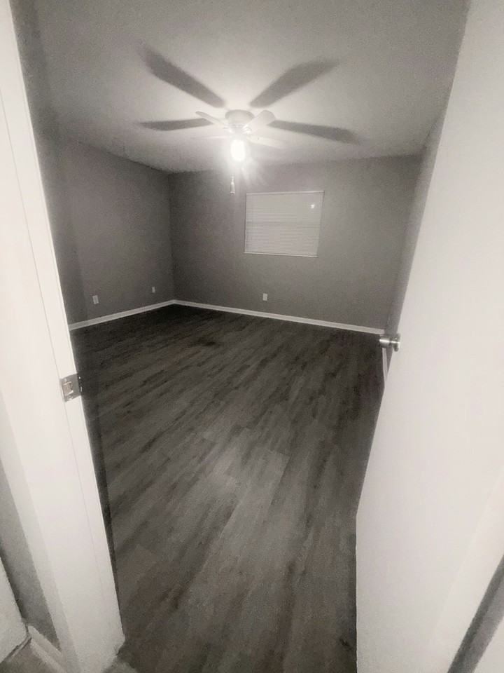 209 Jody Court, Unit A - Photo 2 of 10
