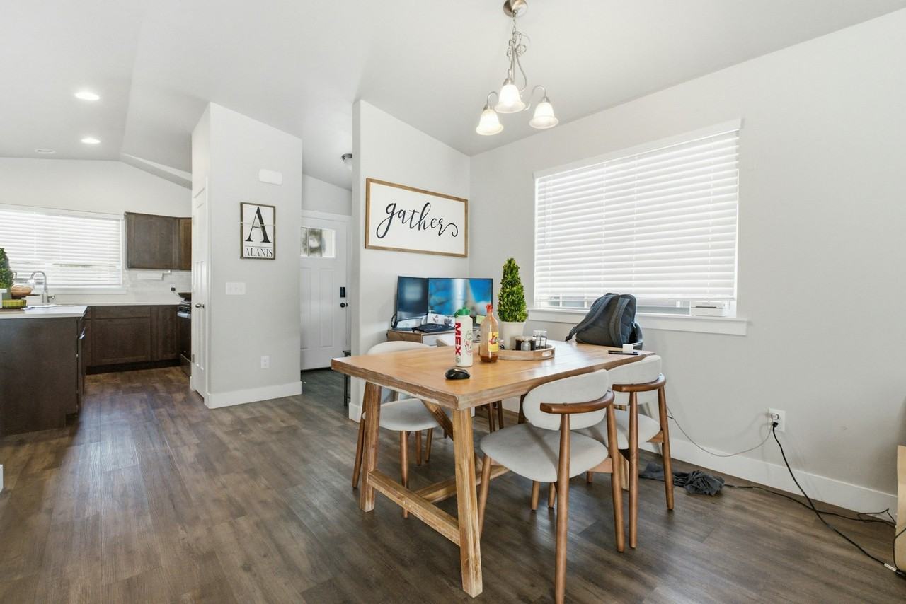 3873 Sigma Drive - Photo 4 of 20