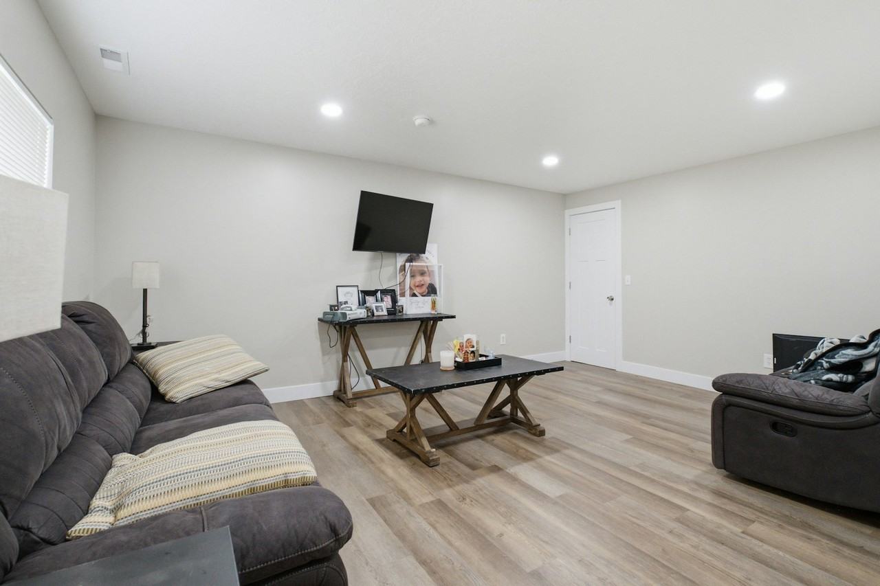 3873 Sigma Drive - Photo 7 of 20