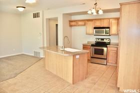 269 E Sunshine Dr #269