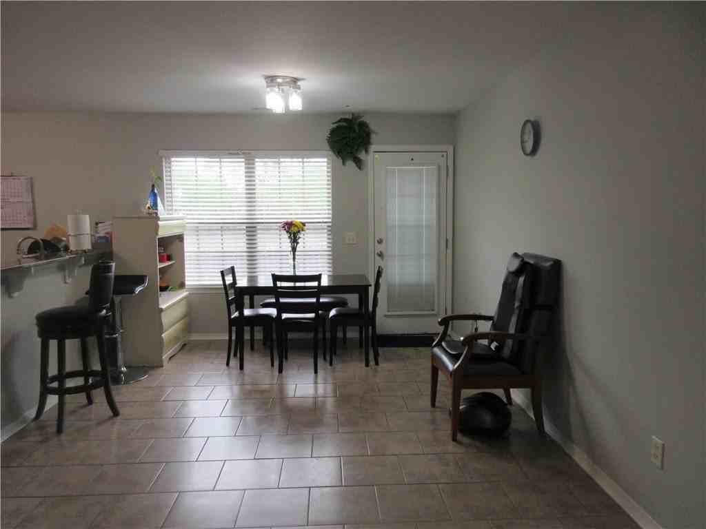 3304 Sw Deerfield Blvd #2 - Photo 3 of 12