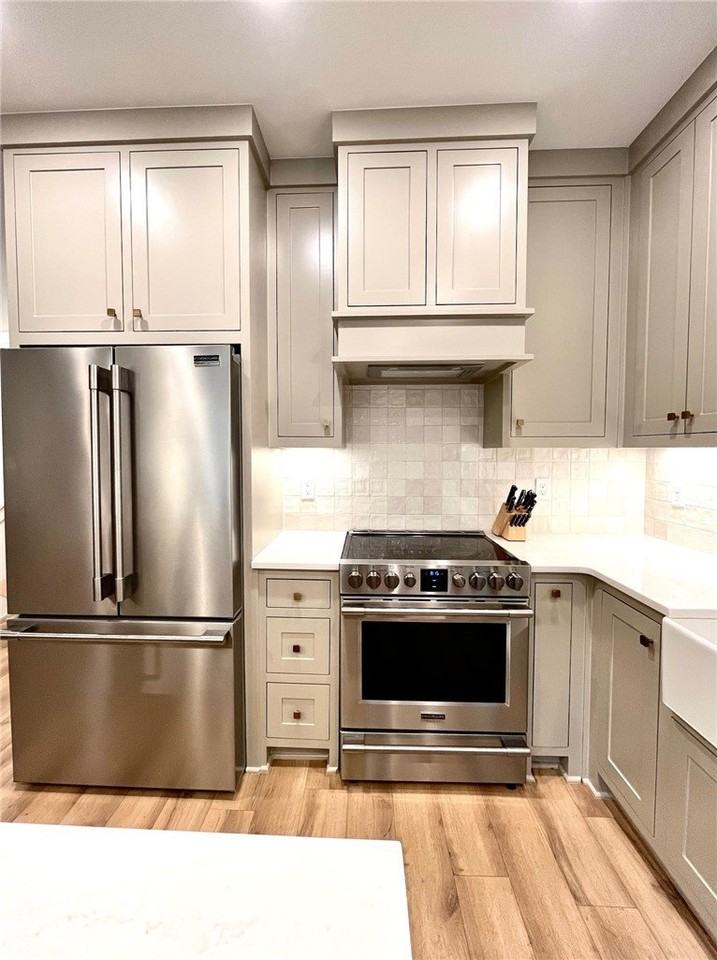 2061 E Roe Ter - Photo 6 of 29