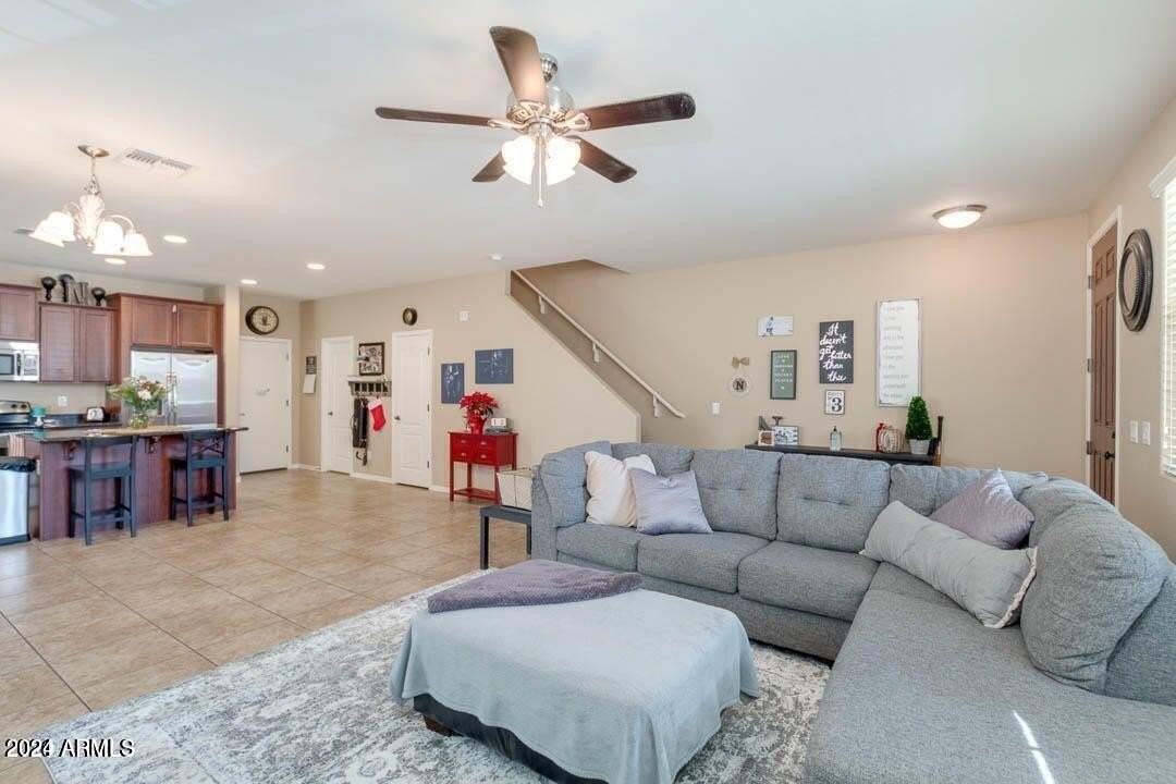 4050 E Oakland St - Photo 5 of 27