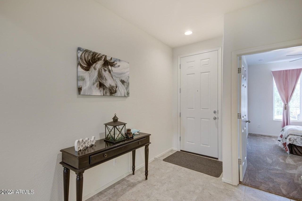 34005 N Casey Ln - Photo 4 of 14