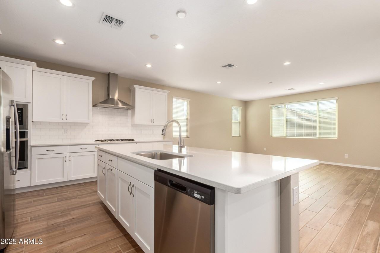 4813 W Stargazer Pl - Photo 6 of 28