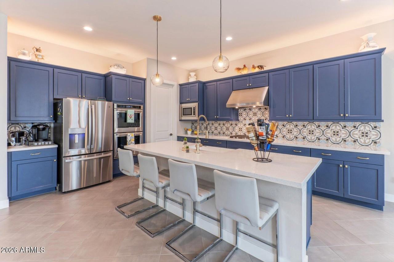 11479 N Luckenbach St - Photo 5 of 36
