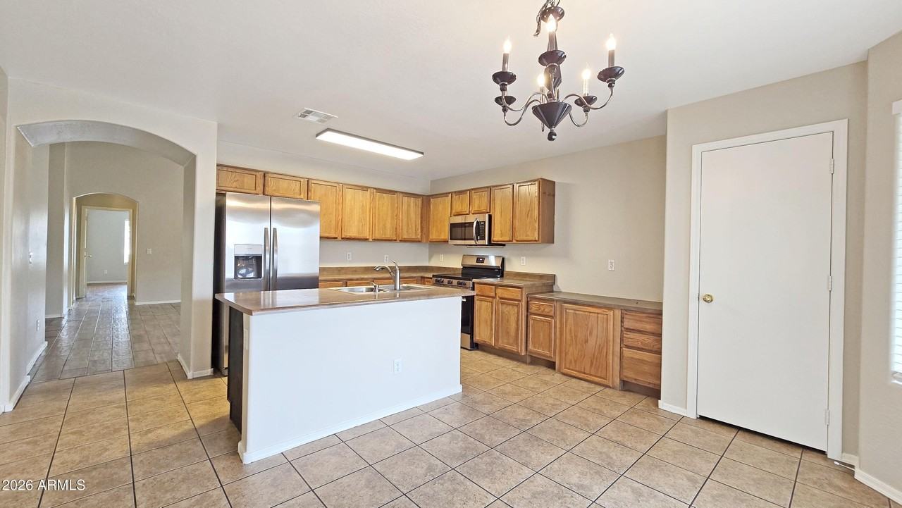 25805 W Dunlap Rd - Photo 6 of 28