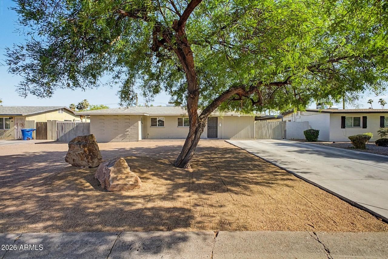 515 E Vista Del Cerro Dr - Photo 2 of 31